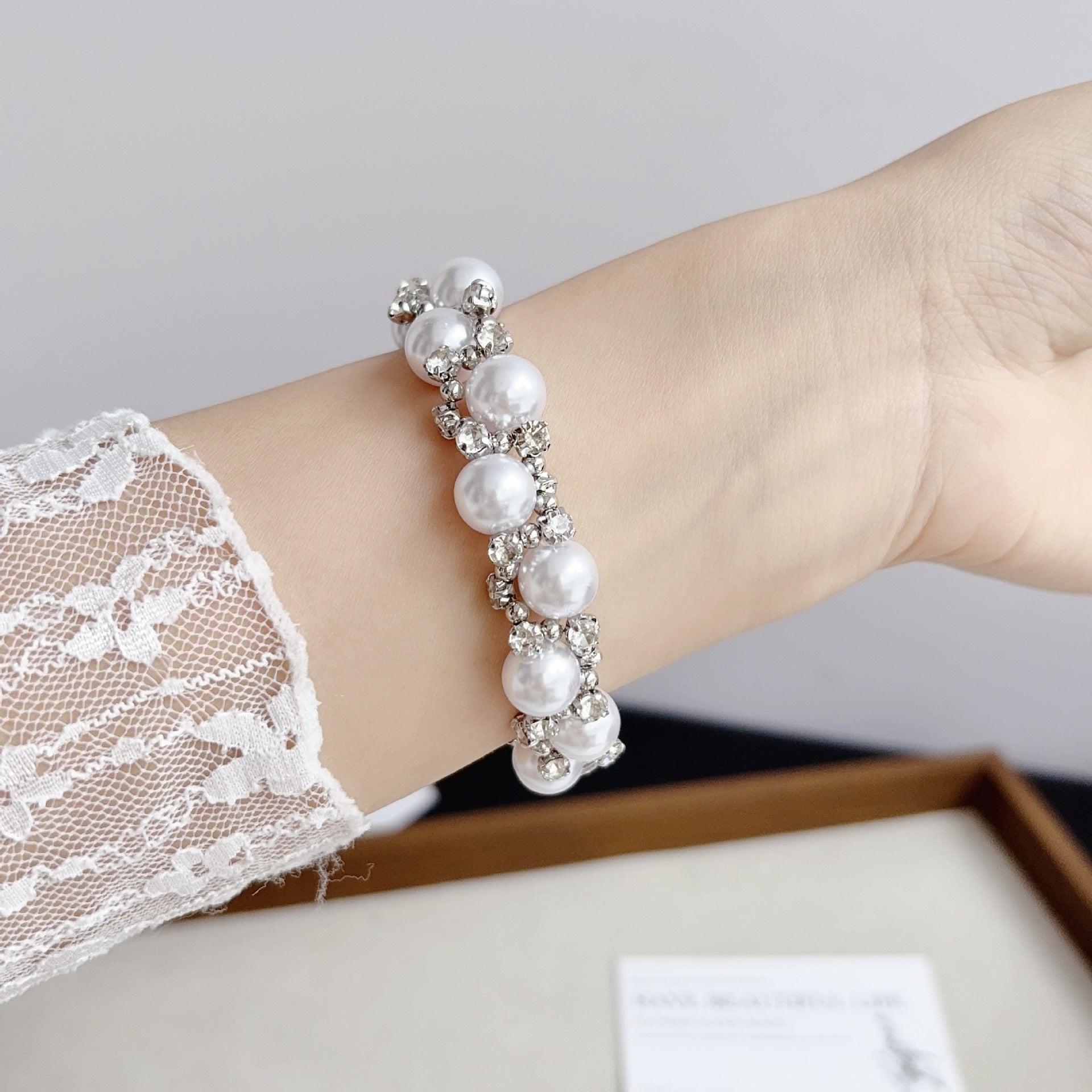 Bracelet IWatch 10 de style français avec diamant brillant et bracelet en perles