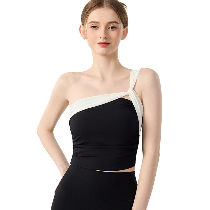 Veste de yoga pour les femmes avec des coupes fixes