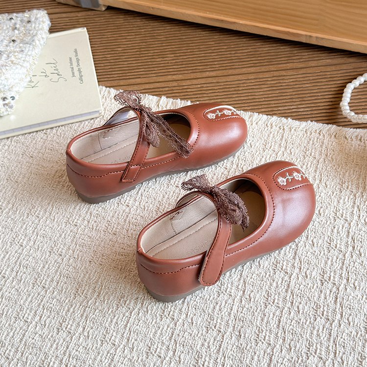 Chaussures en cuir de style occidental