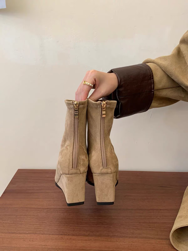 Bottes de mode pointues pour femmes de style européen & américain