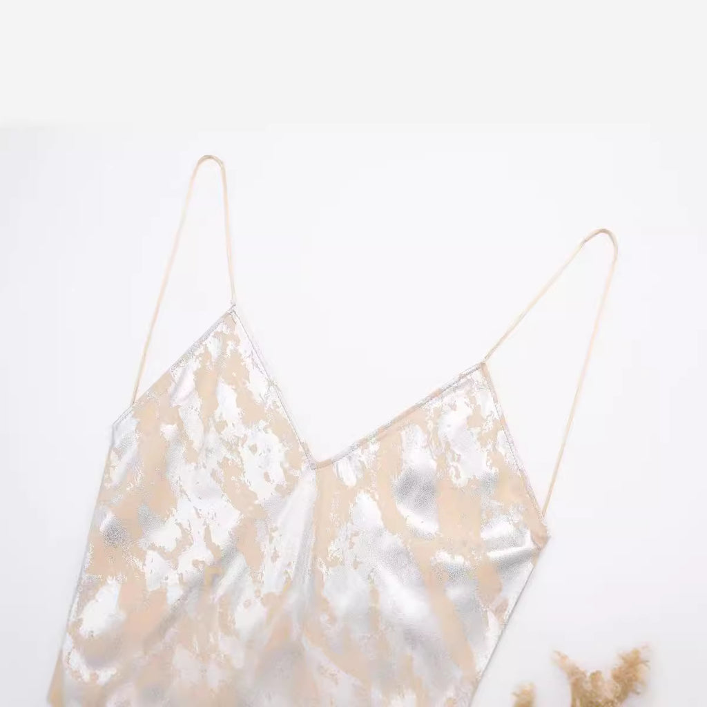 Robe de sous-vêtements imprimés en métal pour femmes