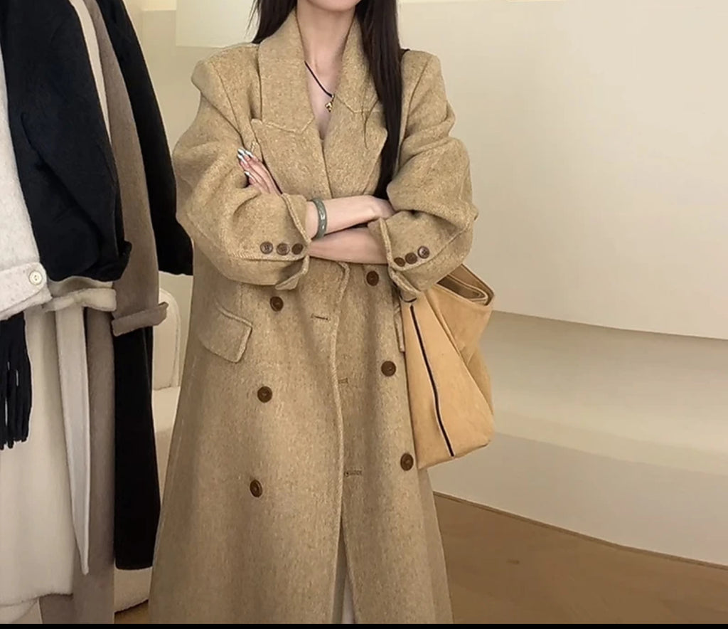 Manteau de laine double face pour femmes avec un collier de costume