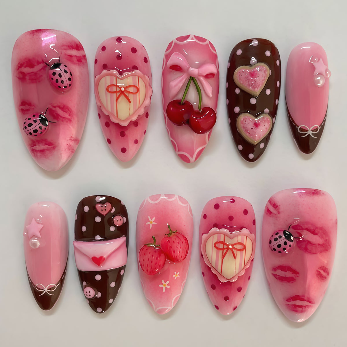 Enveloppe de fraise douce en forme de coeur Polka-Dot Conseils pour porter des ongles
