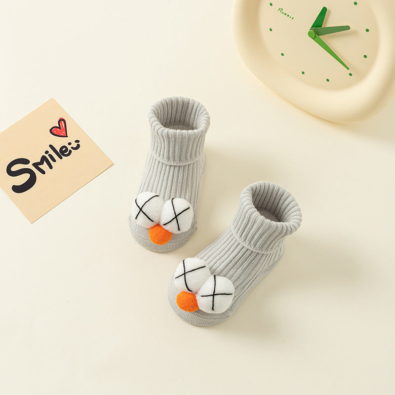 Bébé nouveau-né double aiguille anti-dérapant ne se sent pas serré avec les chaussettes de chambre pieds