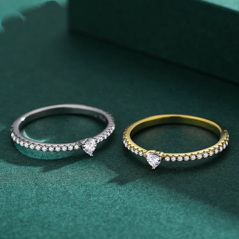 S925 Argent Sterling Light Luxury Simulation Diamant en forme de cœur Love Simple Wild Ring