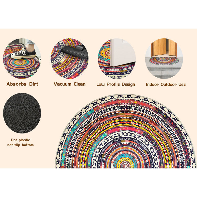 Tapis semi-circulaire ancien bohème