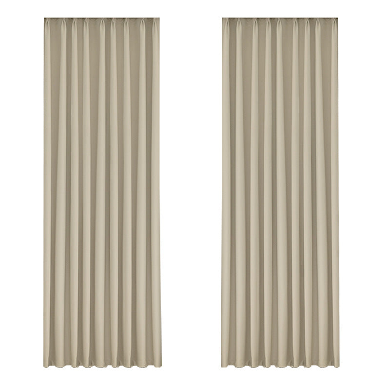 Rideaux en nylon entièrement noirté pour un look haut de gamme dans la chambre