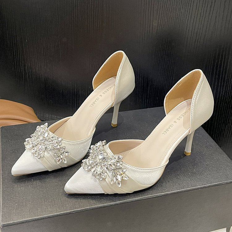 Femmes Satin pointu orteil Stiletto talons hauts Strass Floral cristal Emballé Coupe P