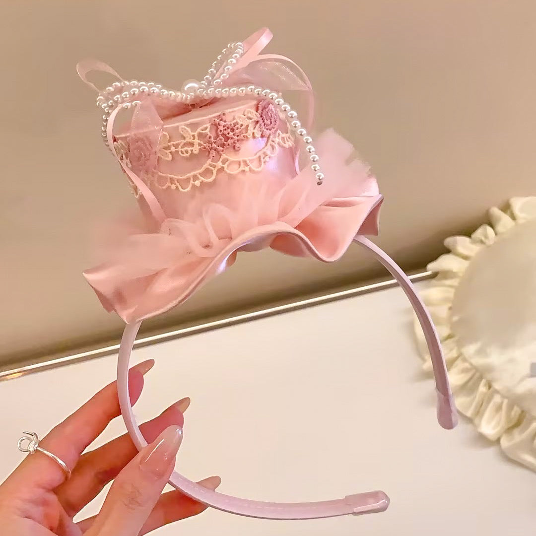 Cerise Cake Style Dentelle Coiffure
