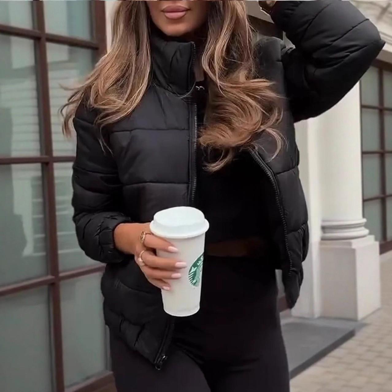 Manteau en coton rembourré au bas de l'automne