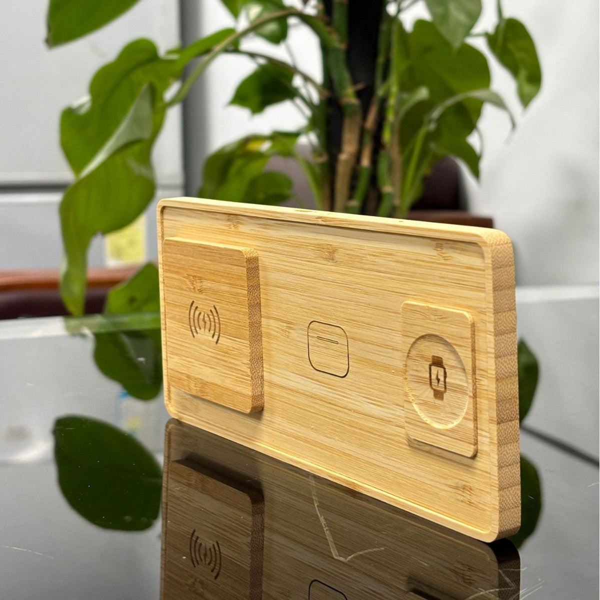 Support de recharge rapide sans fil en bambou et en bois