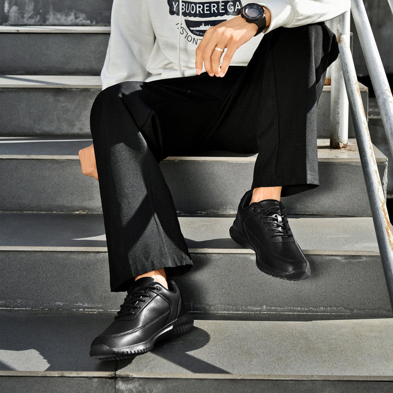 Chaussures de chef pour le travail dans la cuisine sont non glissante imperméable et résistant à l'huile