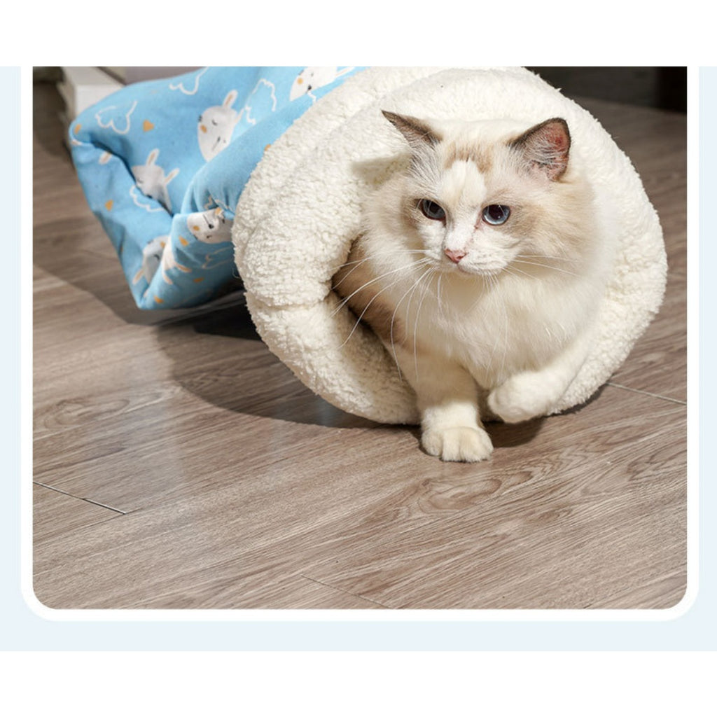 Sac de couchage de chat pour l'automne