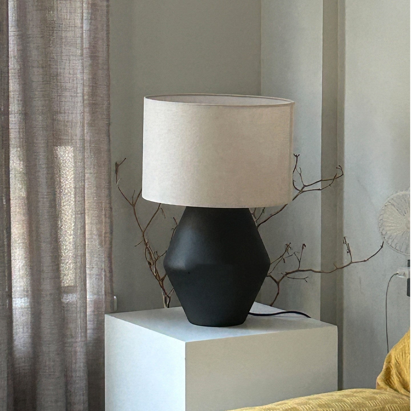 Lampe de table simple de style Wabi-Sabi pour les chambres d'hôtes rétro mi-century Zen-Luxury décoratif