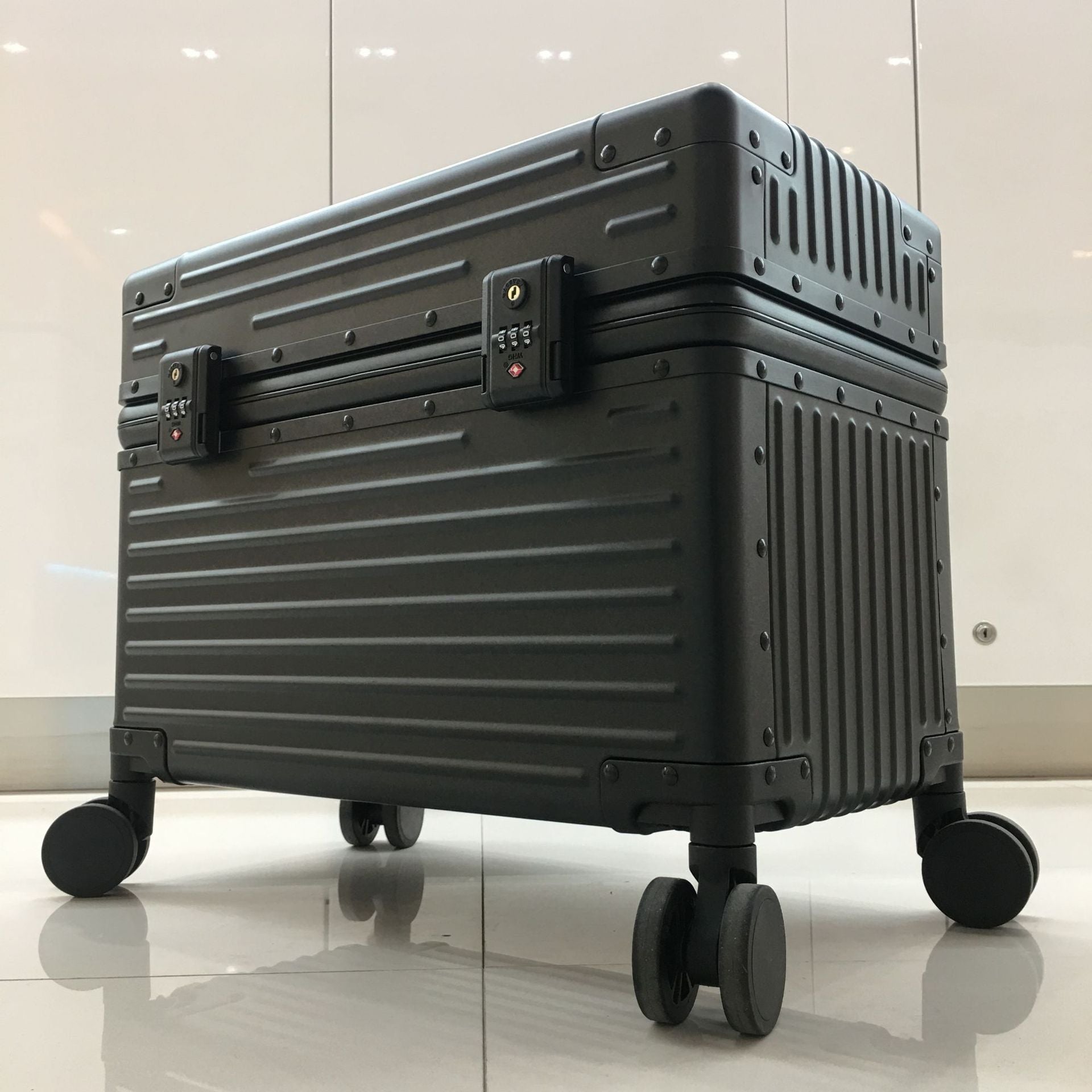 Sac à bagage en aluminium