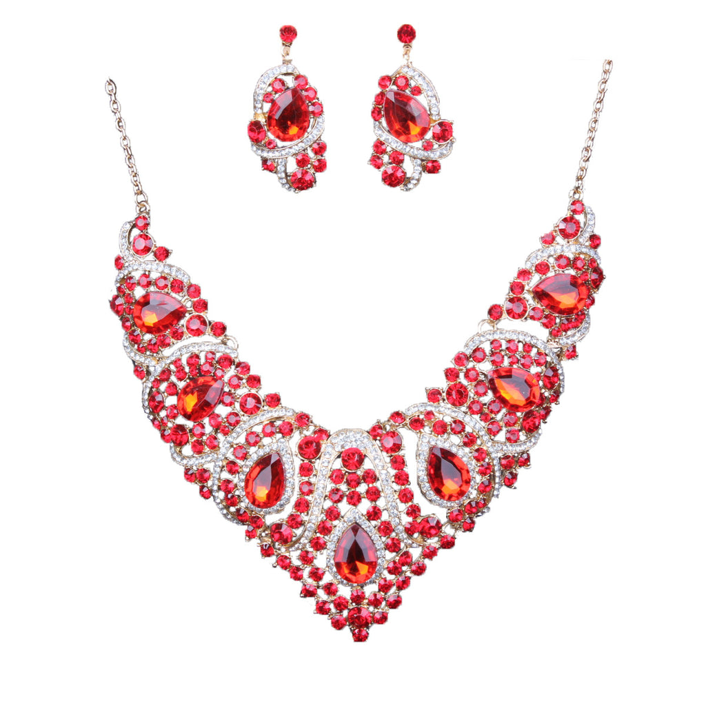 Collier et boucle d'oreille colorés