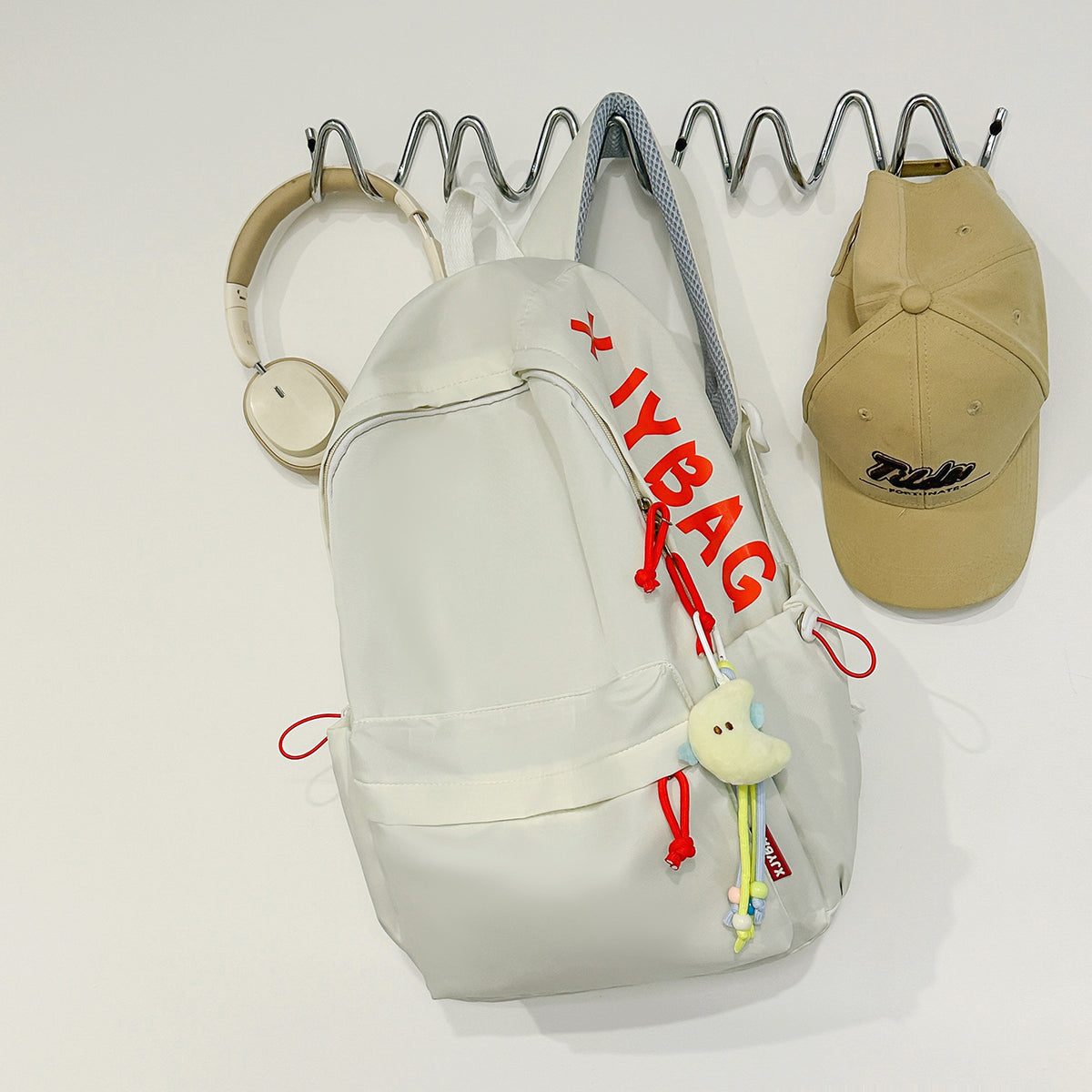Sac à dos polyvalent occasionnel avec impression de lettre