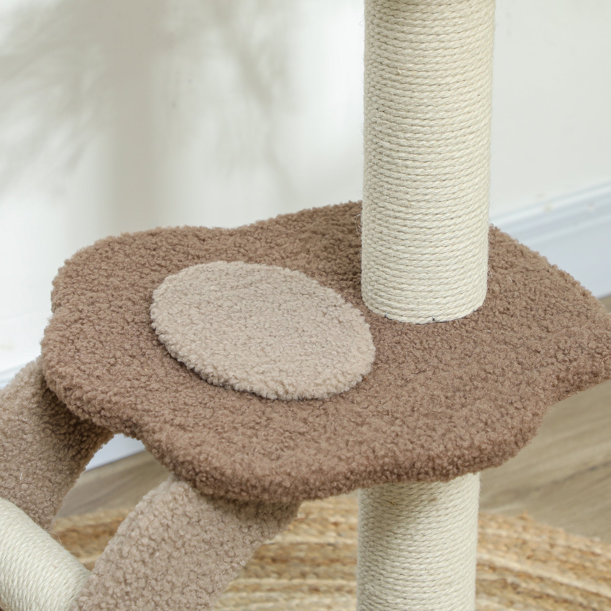 Arbre de chat pour les chats intérieurs