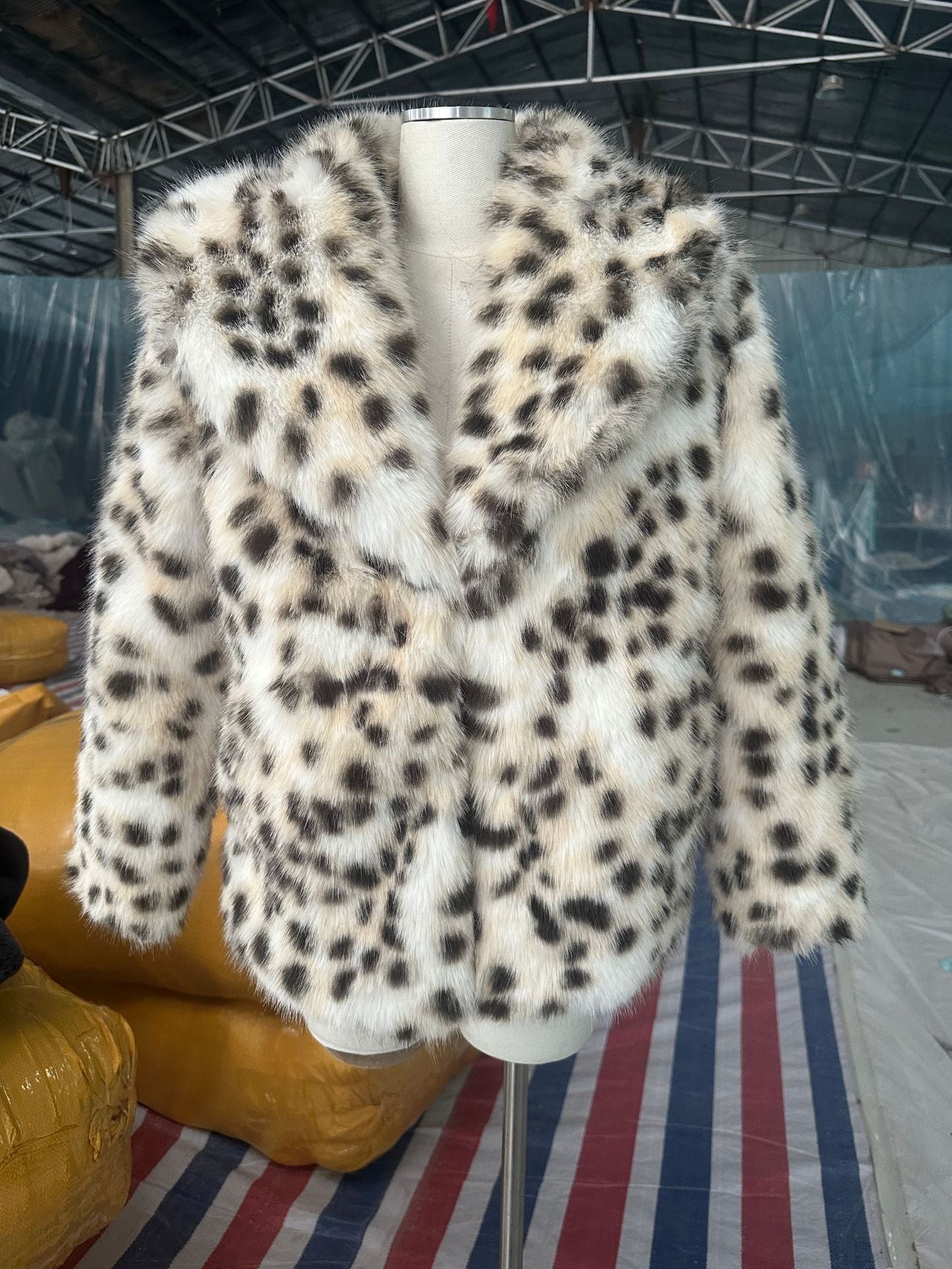 Manteau de fourrure pour femmes