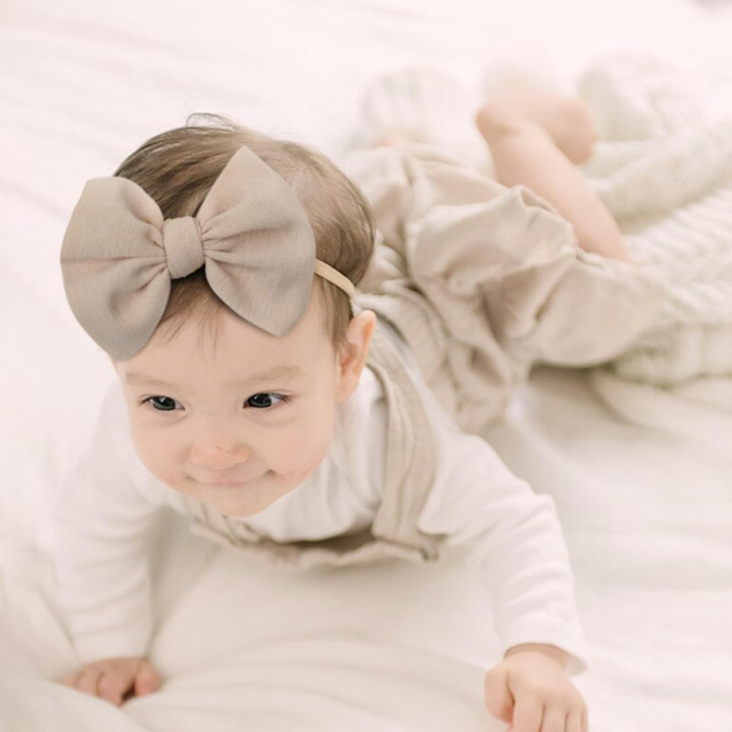 Bandes de tête douces Bébé filles Nylon Bande de tête avec cheveux Bow bandes de cheveux Accessoires pour cheveux pour Newb