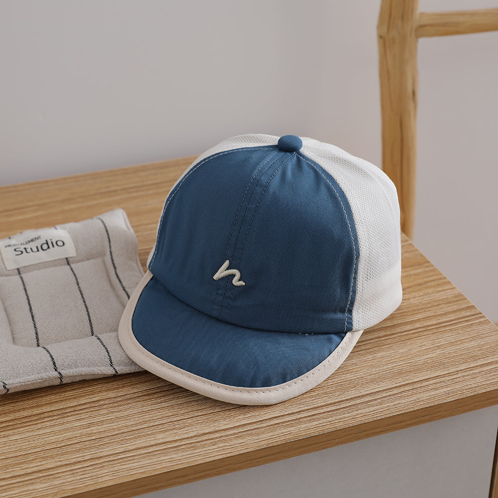 Casquette de baseball courte Brimmed pour enfants avec surface en mesh pour ventilation et protection solaire