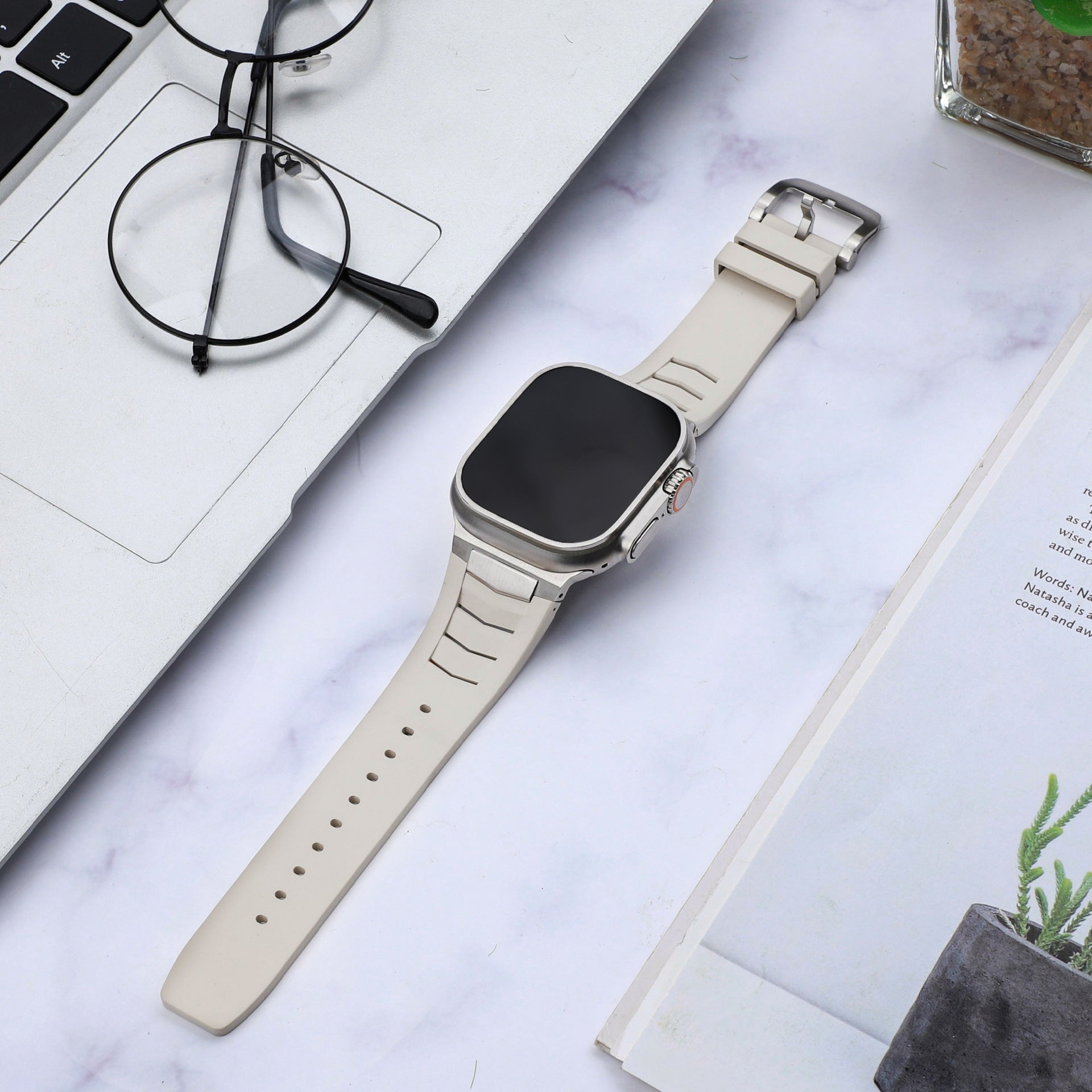 Bracelet de montre de sport en caoutchouc fluoré en alliage