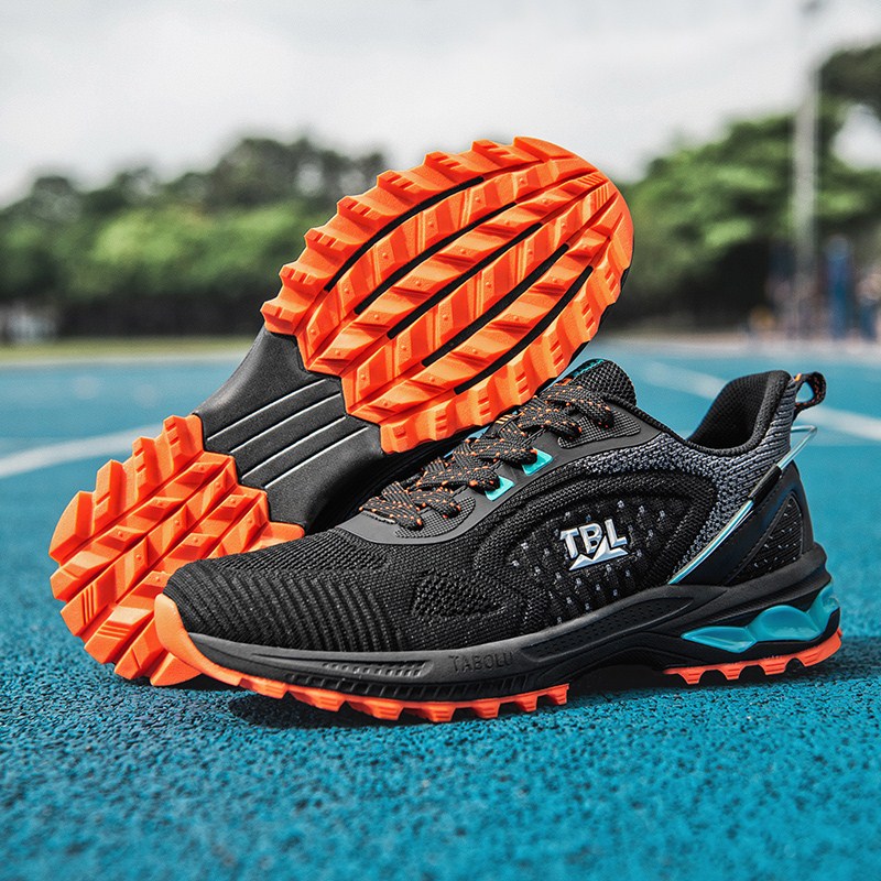 Chaussures de course de terrain et de piste pour étudiants du secondaire