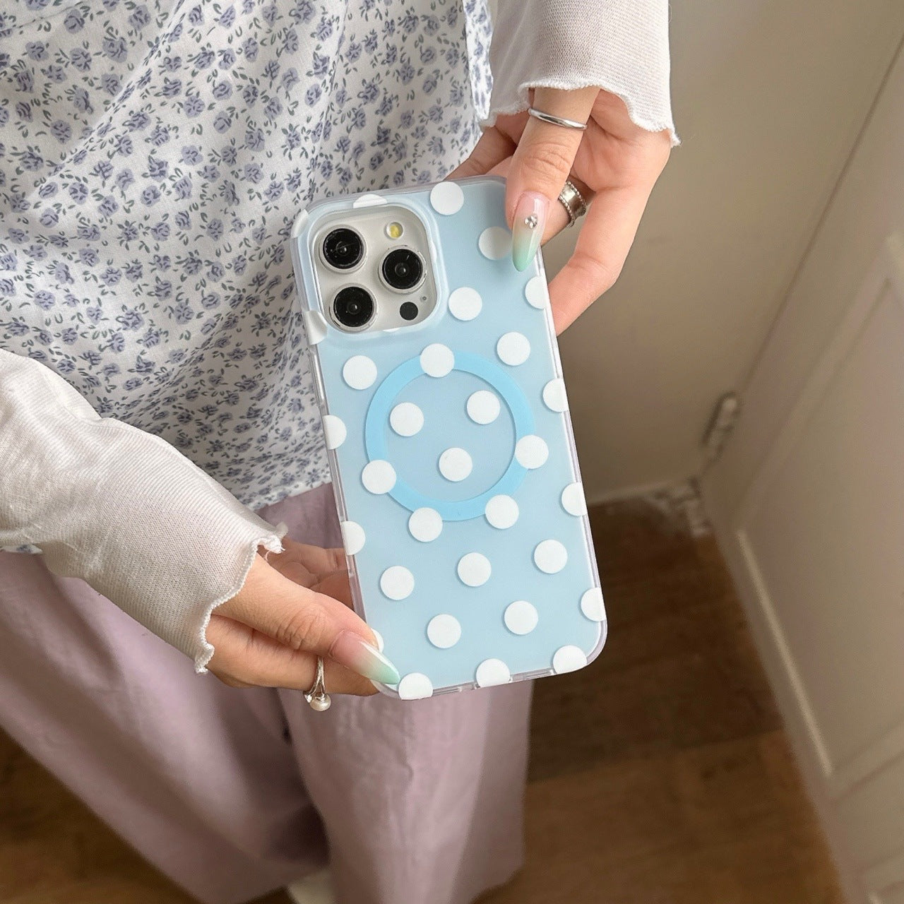 Aspiration magnétique Shell Dopamine Polka Dot Phone Case Double couche Hard Shell