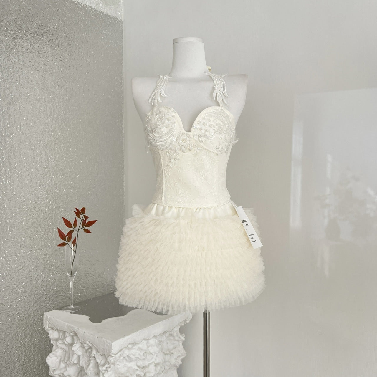 Dentelle lourde en maille embellie paille perlée haut et ensemble de jupes deux pièces pour femmes