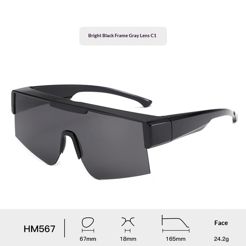 Lunettes de soleil à vélo colorées avec un boîtier