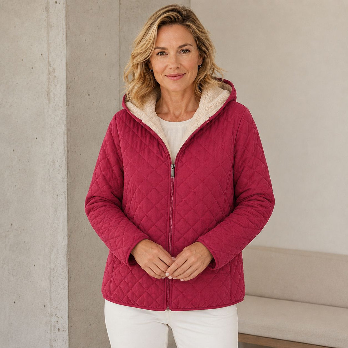 Manteau en coton à capuche courte pour femmes