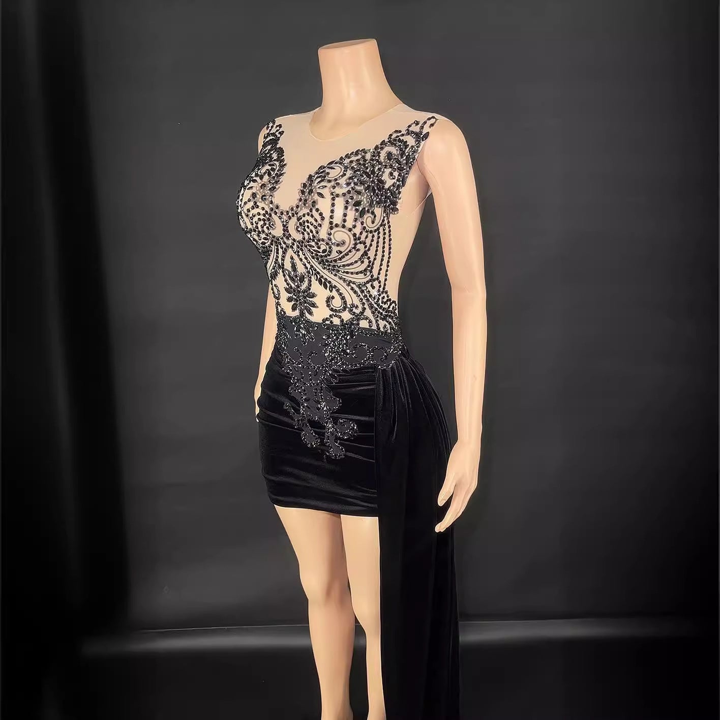 Robe de soirée de luxe d'été Femme Singer Costume de scène Robe senior Jupe latérale Trailing