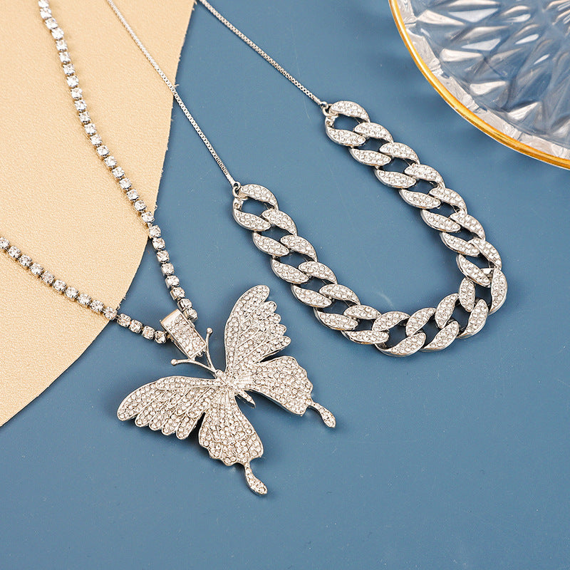 Élégant collier à maillons cubains pour femmes