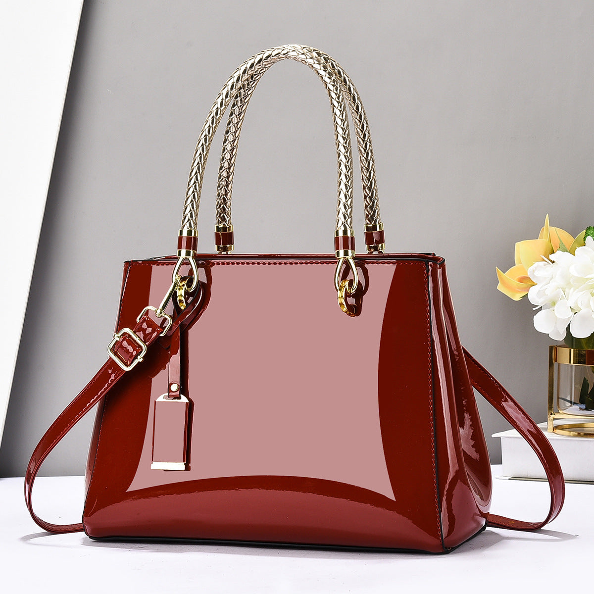 Sac à main en cuir brillant à la mode en cuir brillant Grande capacité Sac à bandoulière casual