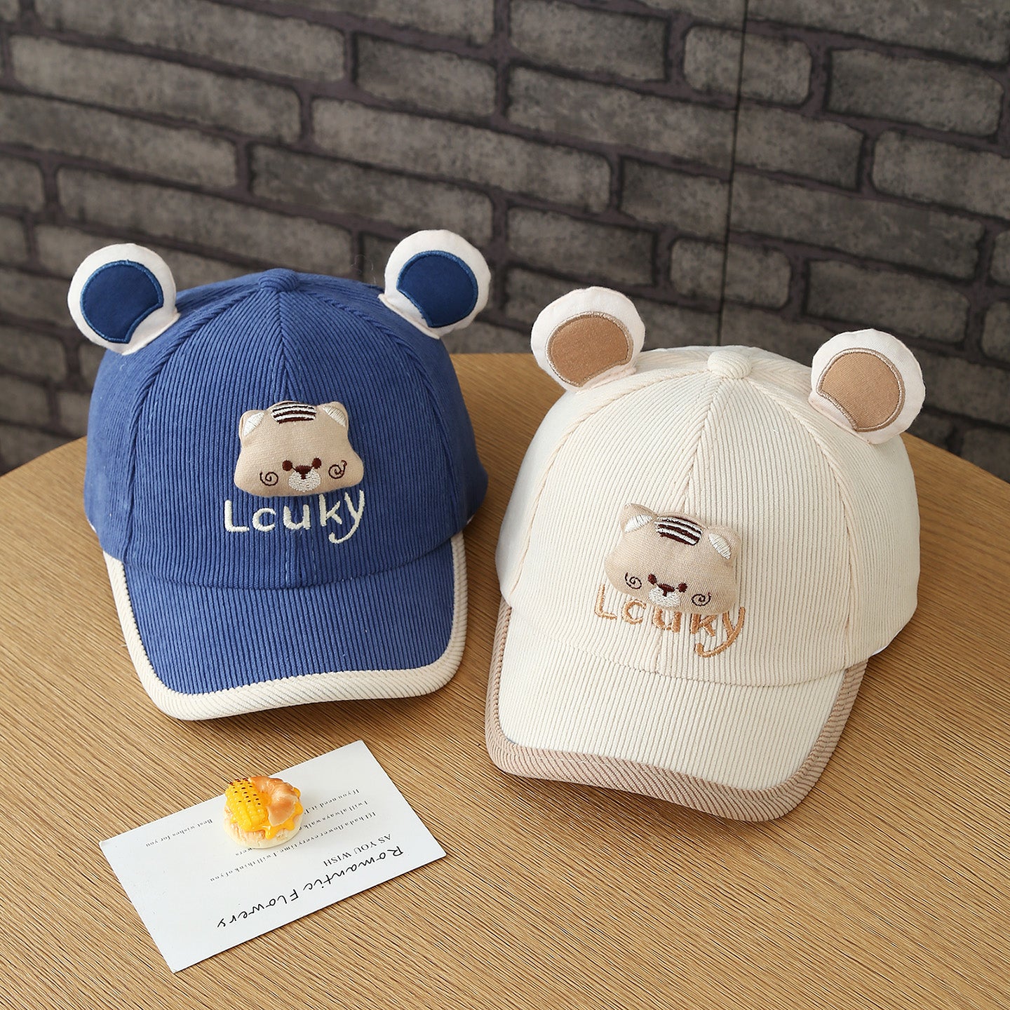 Le style d'automne des enfants Hommes et femmes Corduroy bâillon tête de baseball Cap Sui