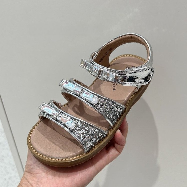 Sandales polyvalentes pour les filles