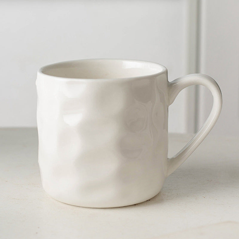 Élégante tasse en céramique à la main