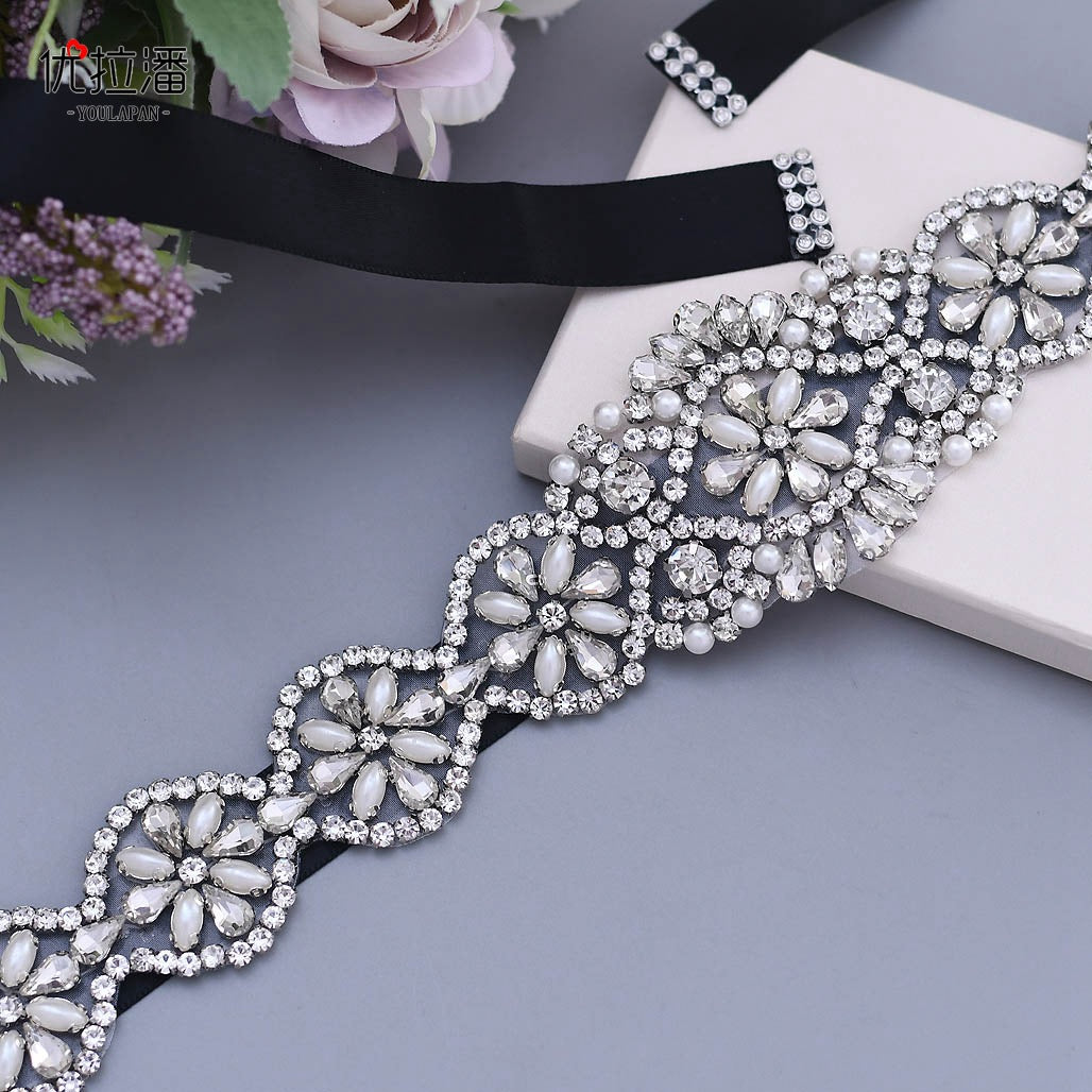 Ceinture mariage avec décoration strass