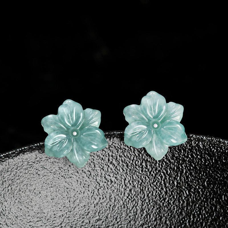 Élégantes boucles d'oreilles d'orchidée d'eau Jadeite bleue naturelle
