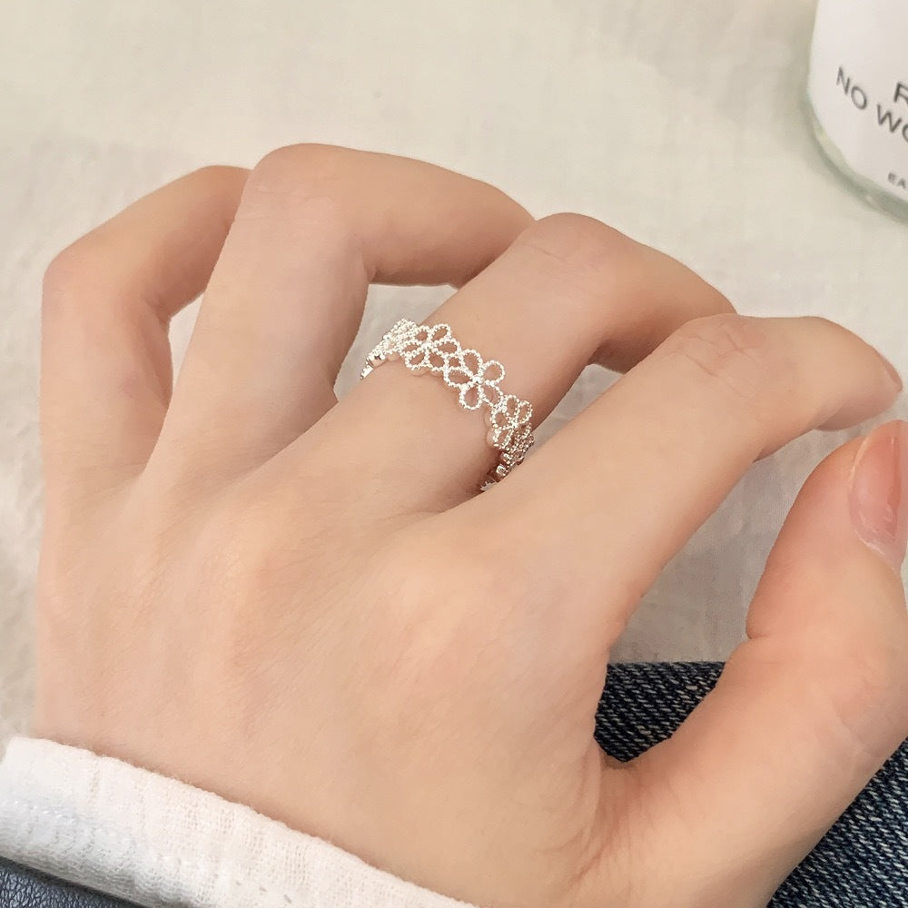 Simple, fashionable, léger luxe, argent haut de gamme Hollow-Out Ring Collection, Everyday Ve