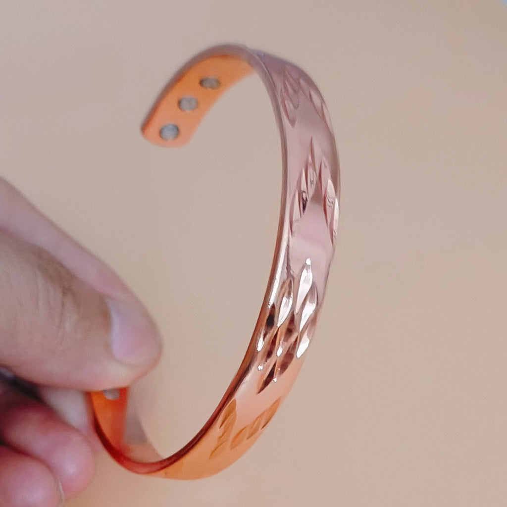 Bracelet pour femmes magnétiques de petite taille