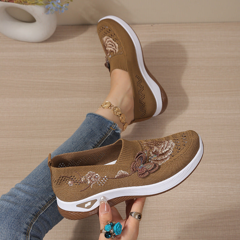 Chaussures de marche brodées Chaussures casuales en mesh