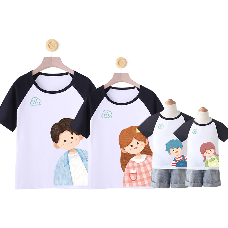 Un T-shirt à manches courtes en coton trois ou quatre