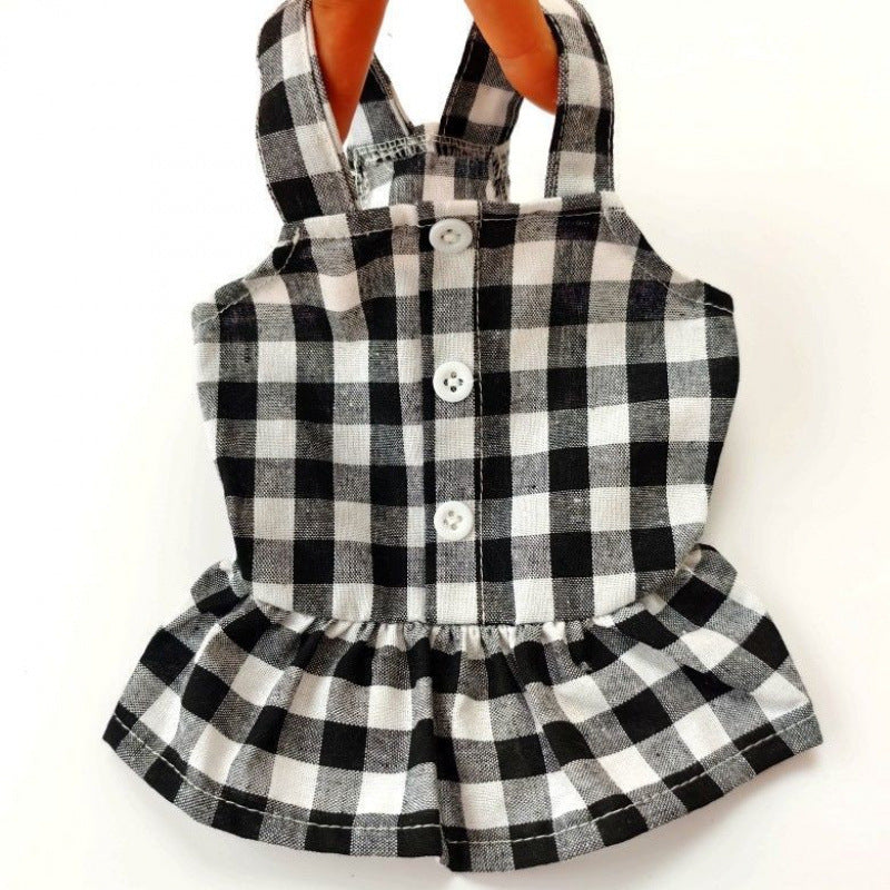Robes de chien pour promenades en plein air avec une laisse