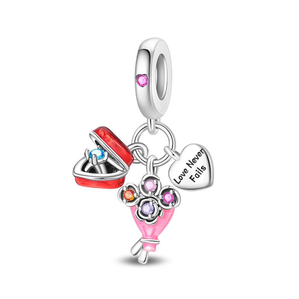 Pendentif romantique et bracelet perlé