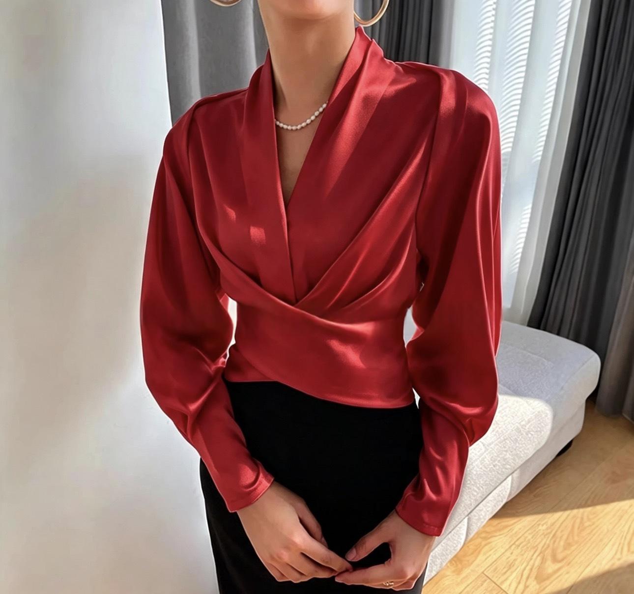 Chemise femme col V Slim-fit couleur unie