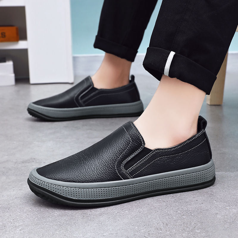 Men's shoes with a soft sole and a soft upper