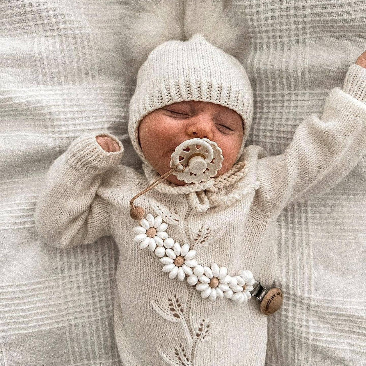 Baby Flower Silicone Pacifier Clip