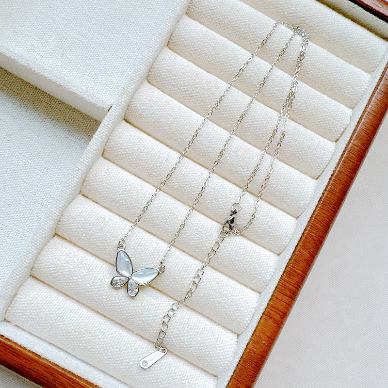 Collier de clavicule de zircon fritillaire pour femmes