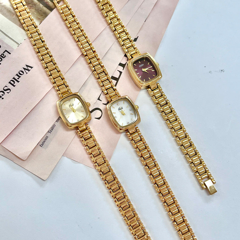 Niche Haute-Fin Petite montre en or